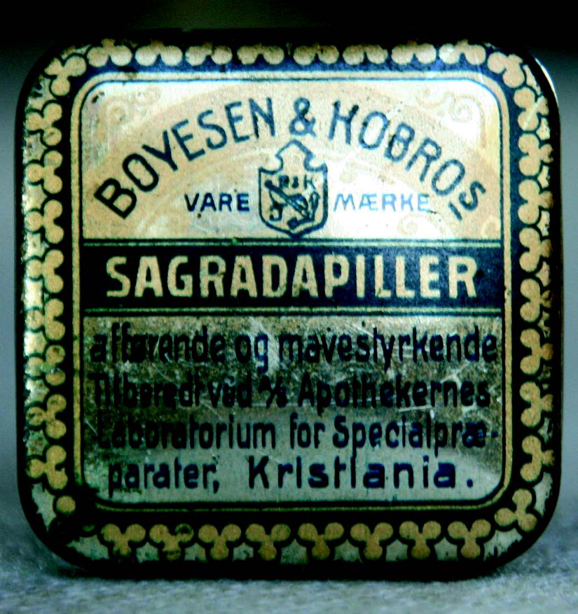 Boyesen & Kobros Sagradapiller levert av A/S Apothekernes Laboratorium for Specialpræparater.
