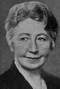 Signe Abelsted, den første kvinnelige farmasøyt i sentralt tillitsverv, hovedstyret i Norges Farmaceutiske Forening, 1915.